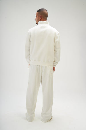 Men – White Q-Zip – Seemly Essentials