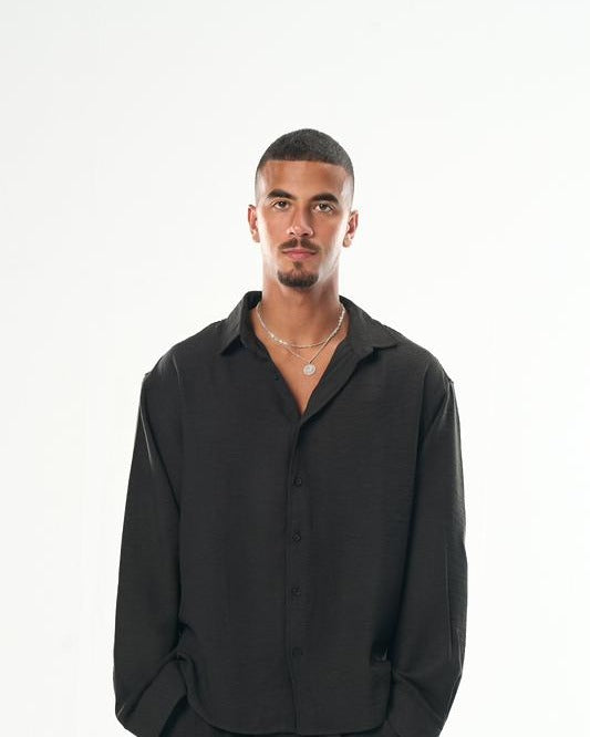 Black Linen Shirt – Seemly Essentials (cover)