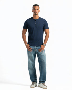 Men – Essential Henley in Navy, full-length