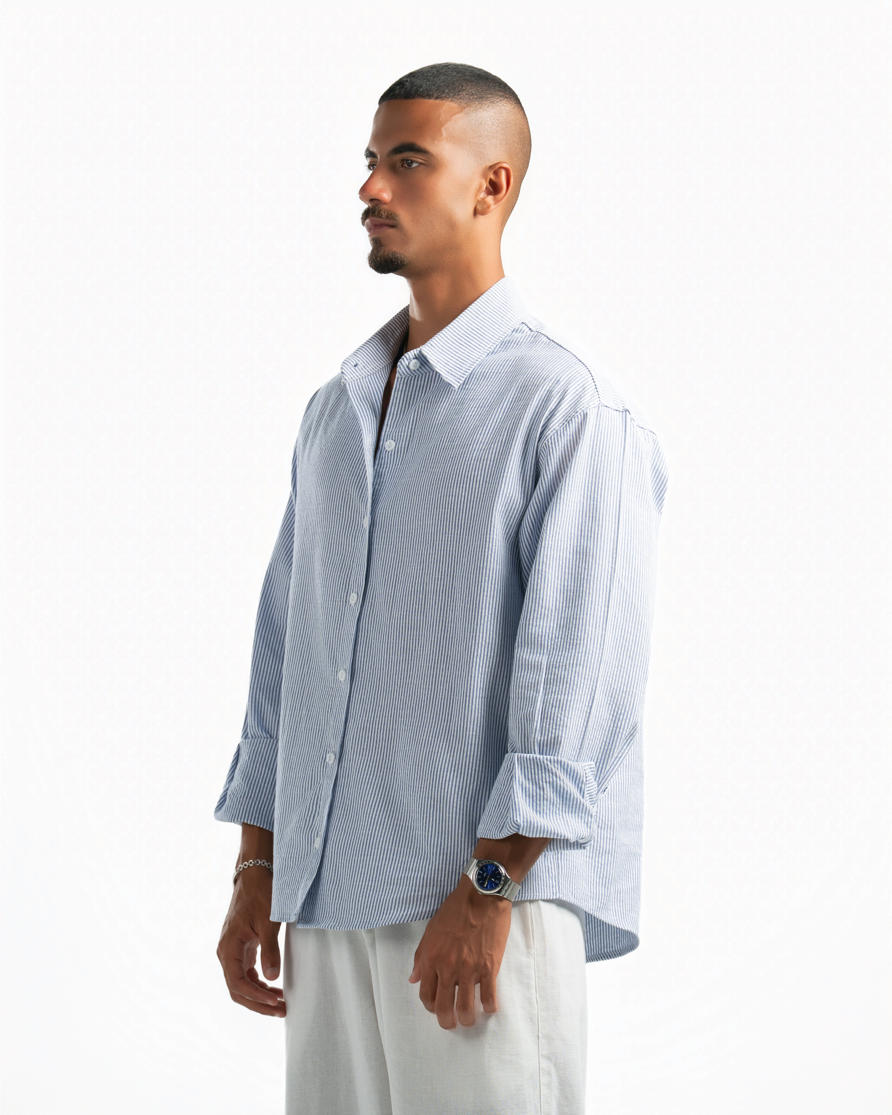 Men – Striped Shirt in Blue Stripe, side view (cover)