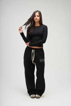 Women – Black Long Sleeve Round Top – Seemly Essentials