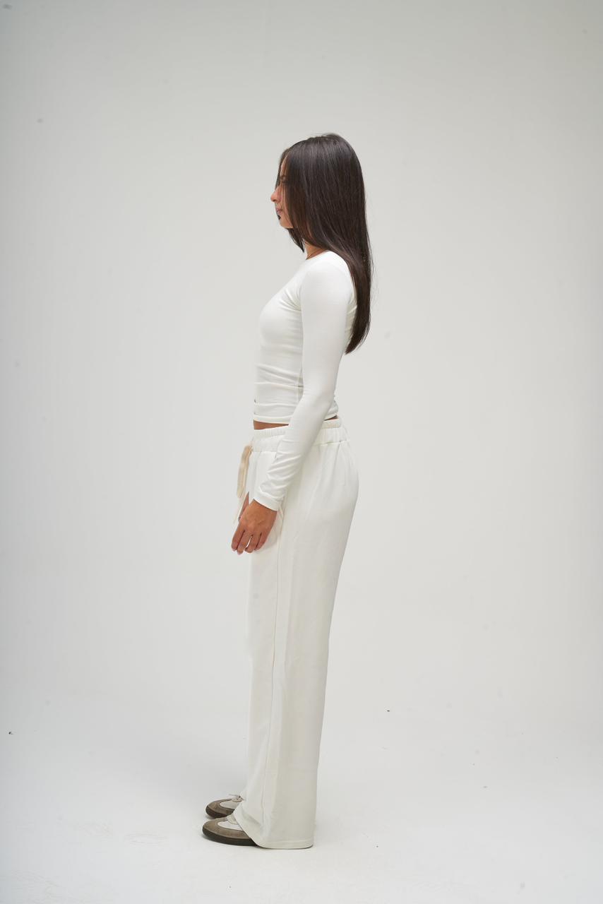 Women – White Long Sleeve Round Top – Seemly Essentials