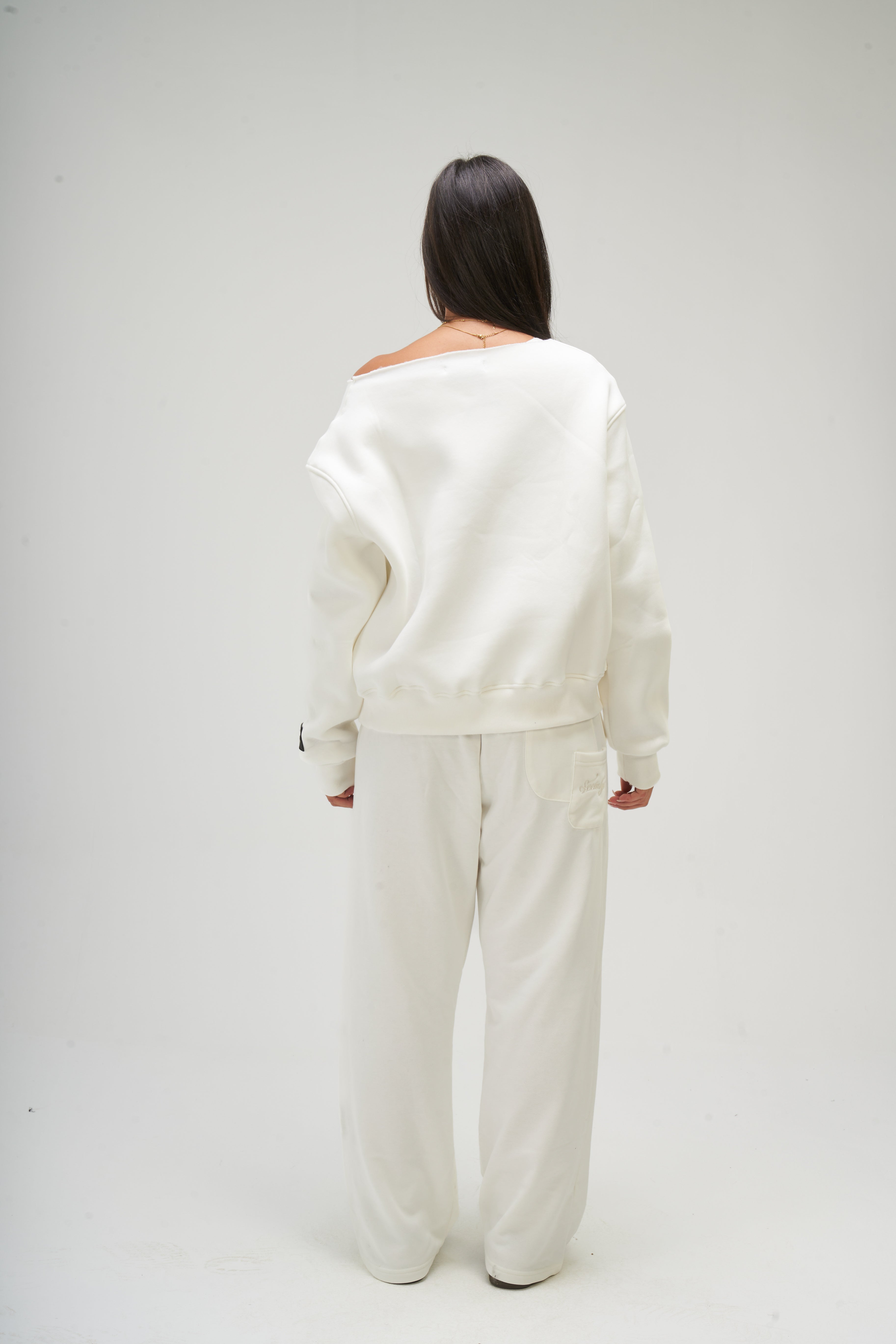 Women – White Off Shoulder – Seemly Essentials