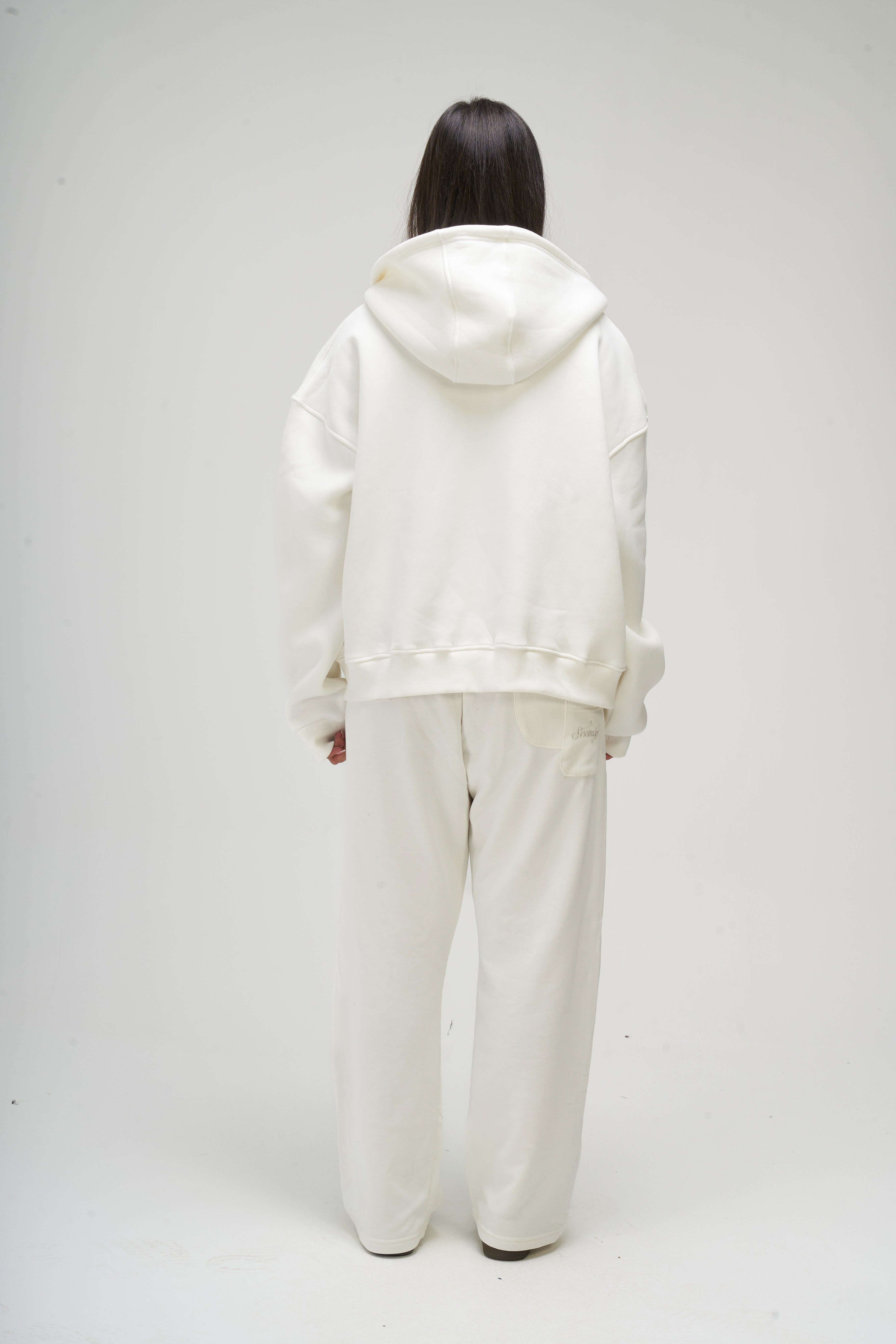 Women – White Zip-Up Hoodie – Seemly Essentials