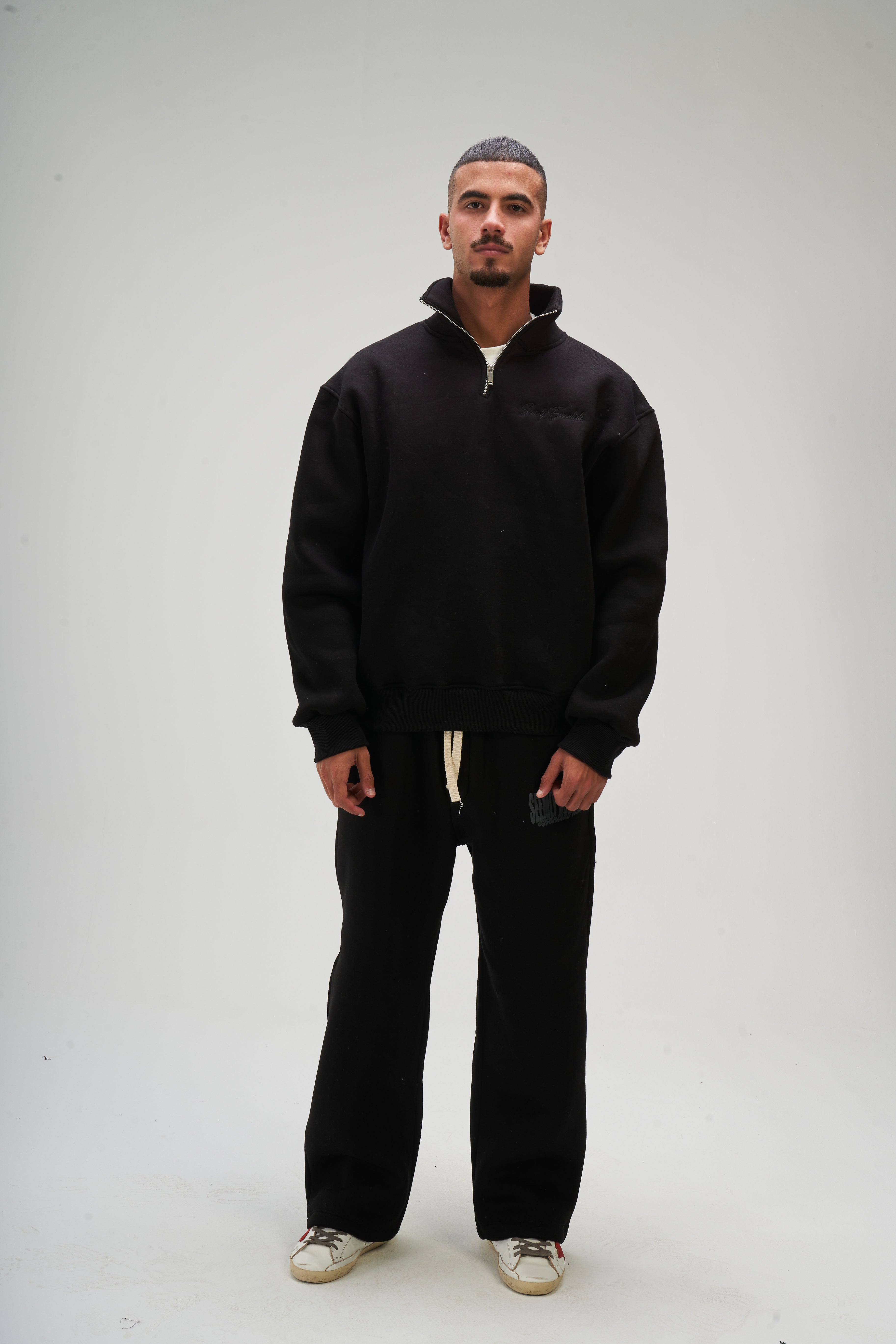 Men – Black Q-Zip – Seemly Essentials