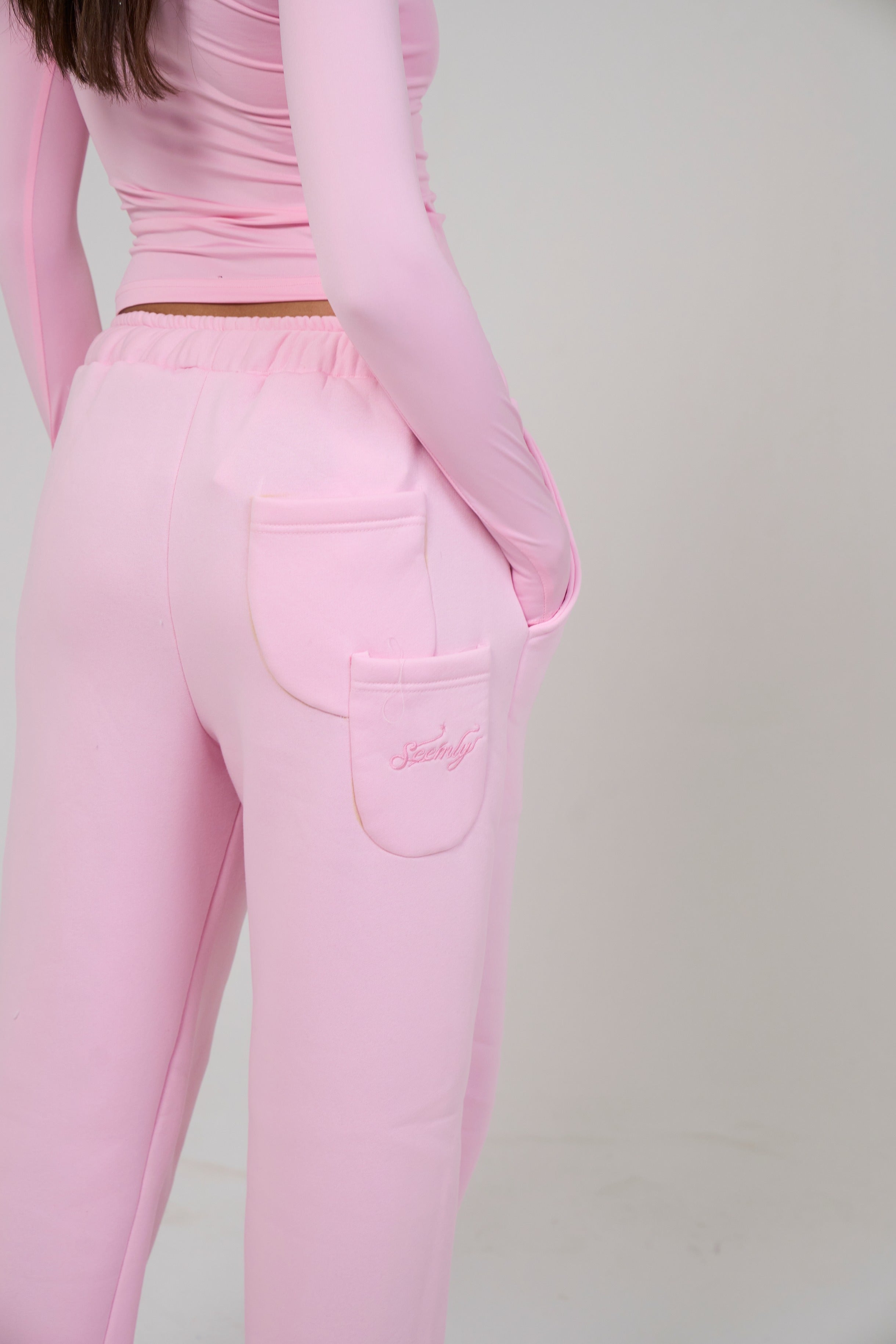 Women – Pink Winter Sweatpants – Seemly Essentials