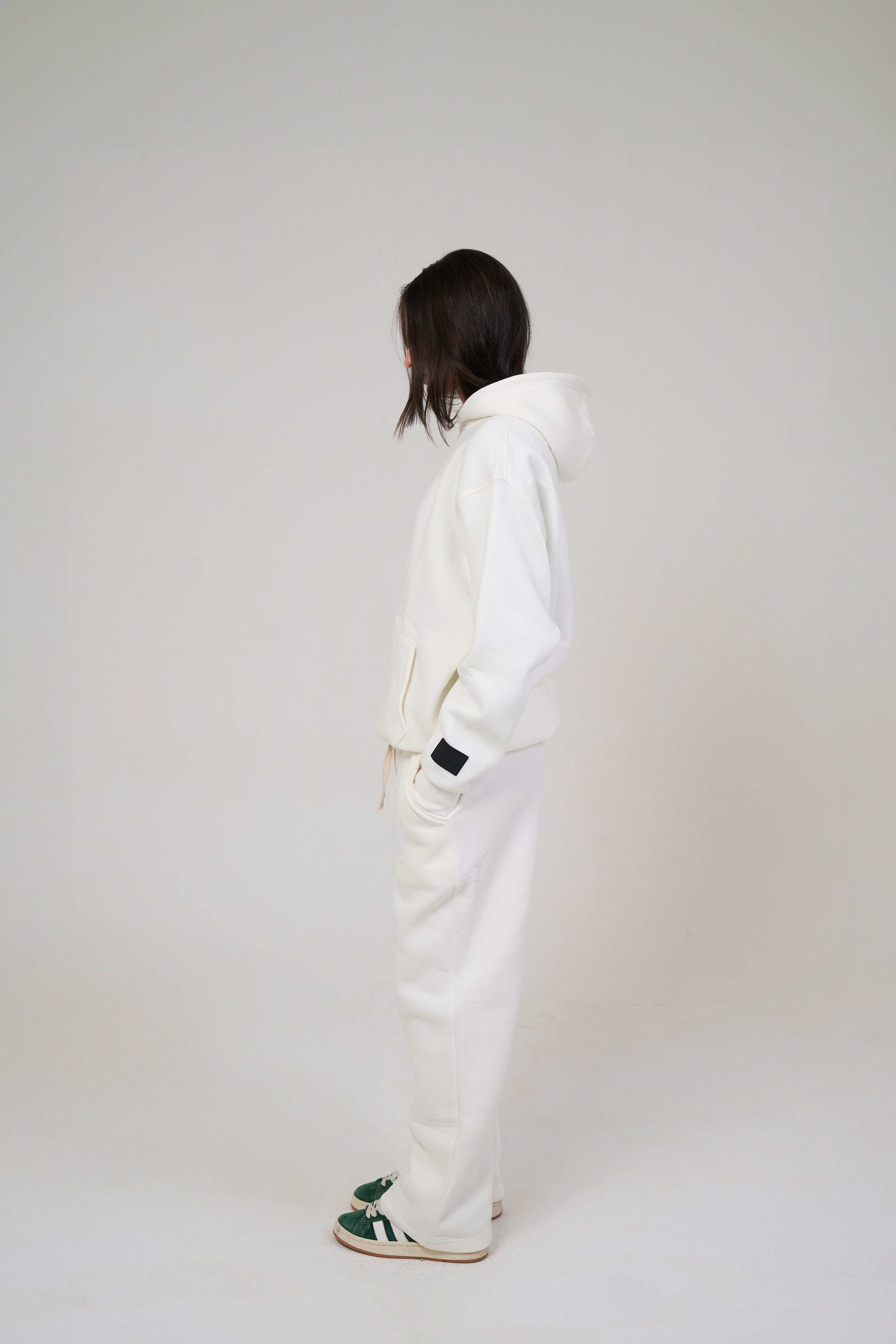 Women – White Basic Hoodie – Seemly Essentials