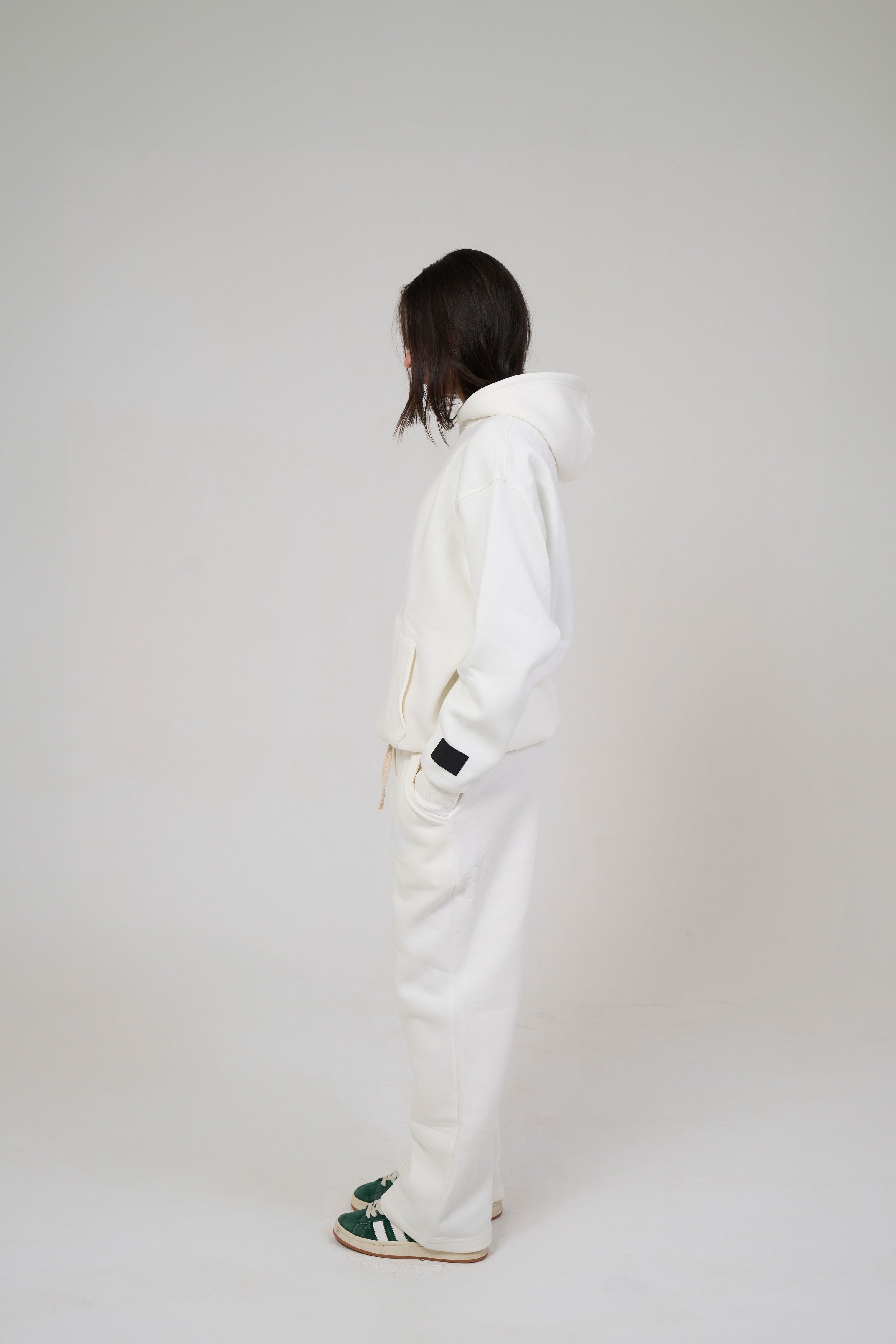 Women – Off White Winter Sweatpants – Seemly Essentials
