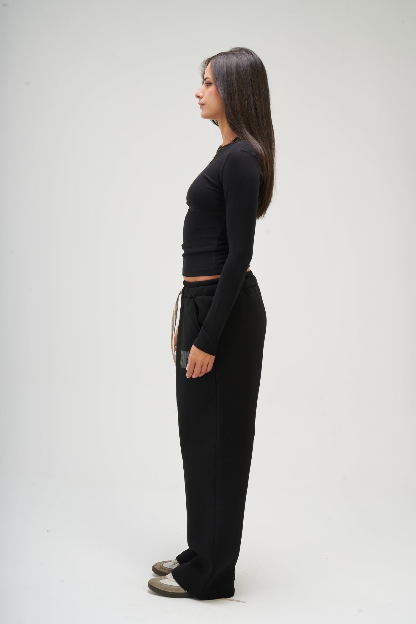 Black Long Sleeve Round Top