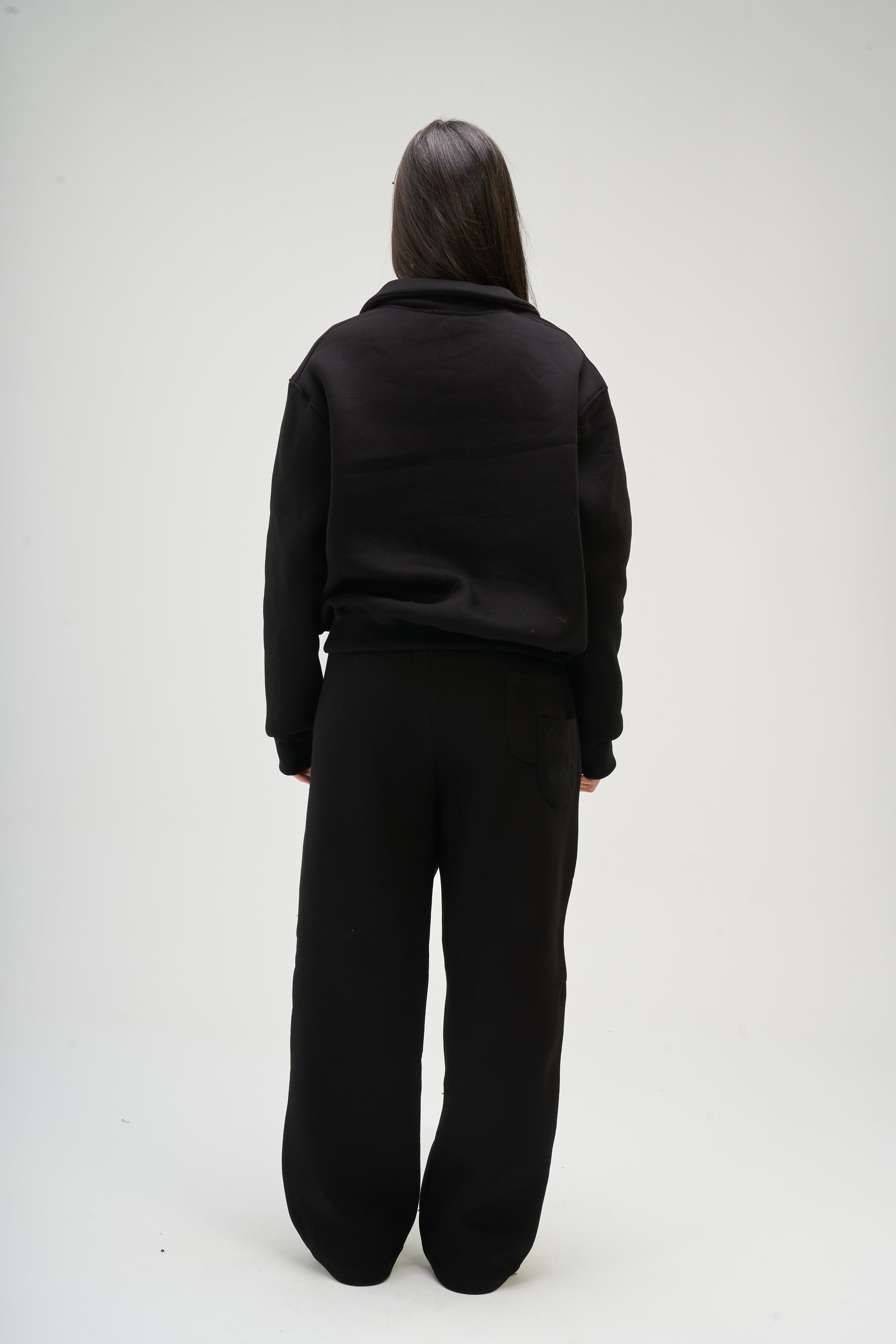 Women – Black Q-Zip – Seemly Essentials