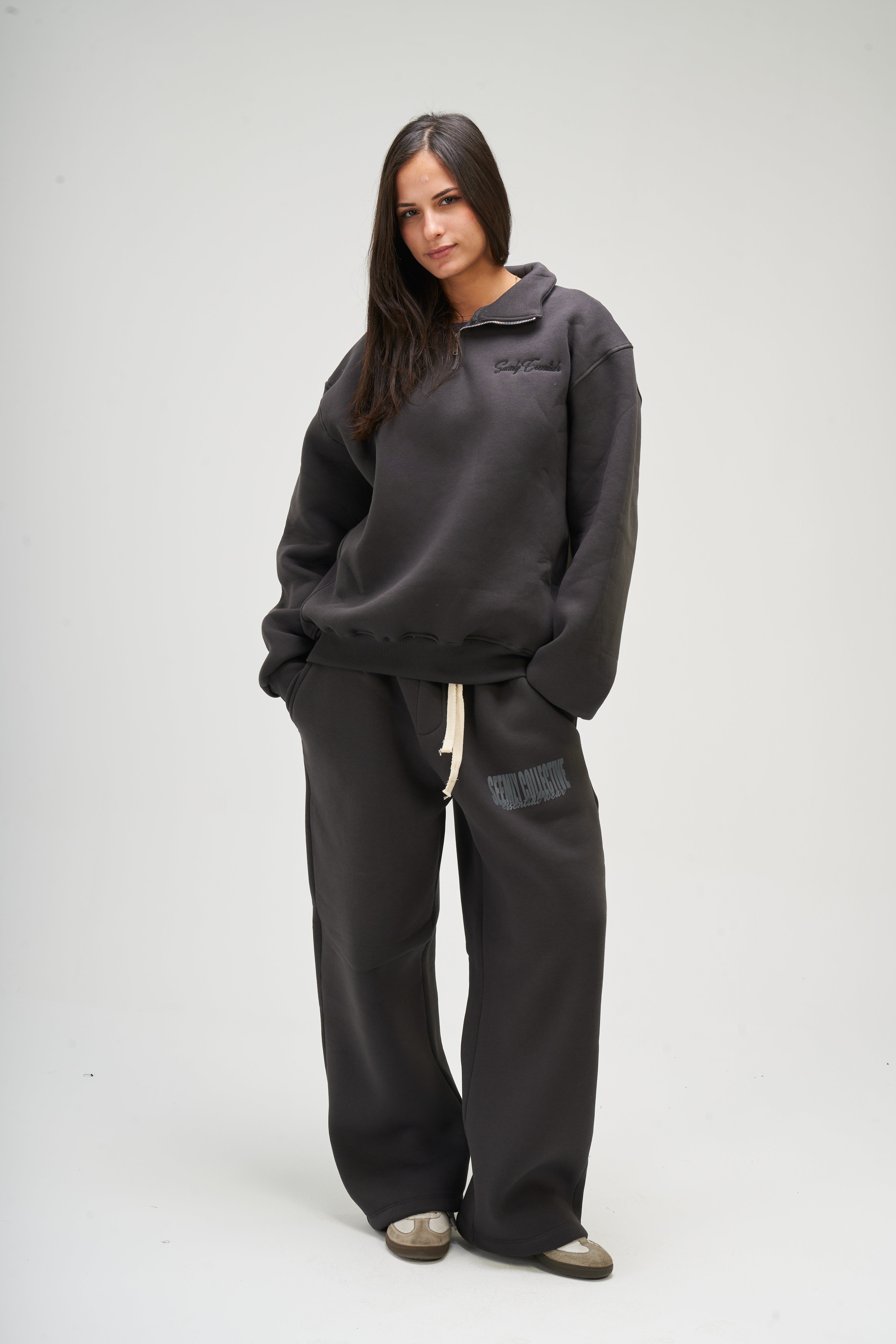 Women – Dark Grey Q-Zip – Seemly Essentials