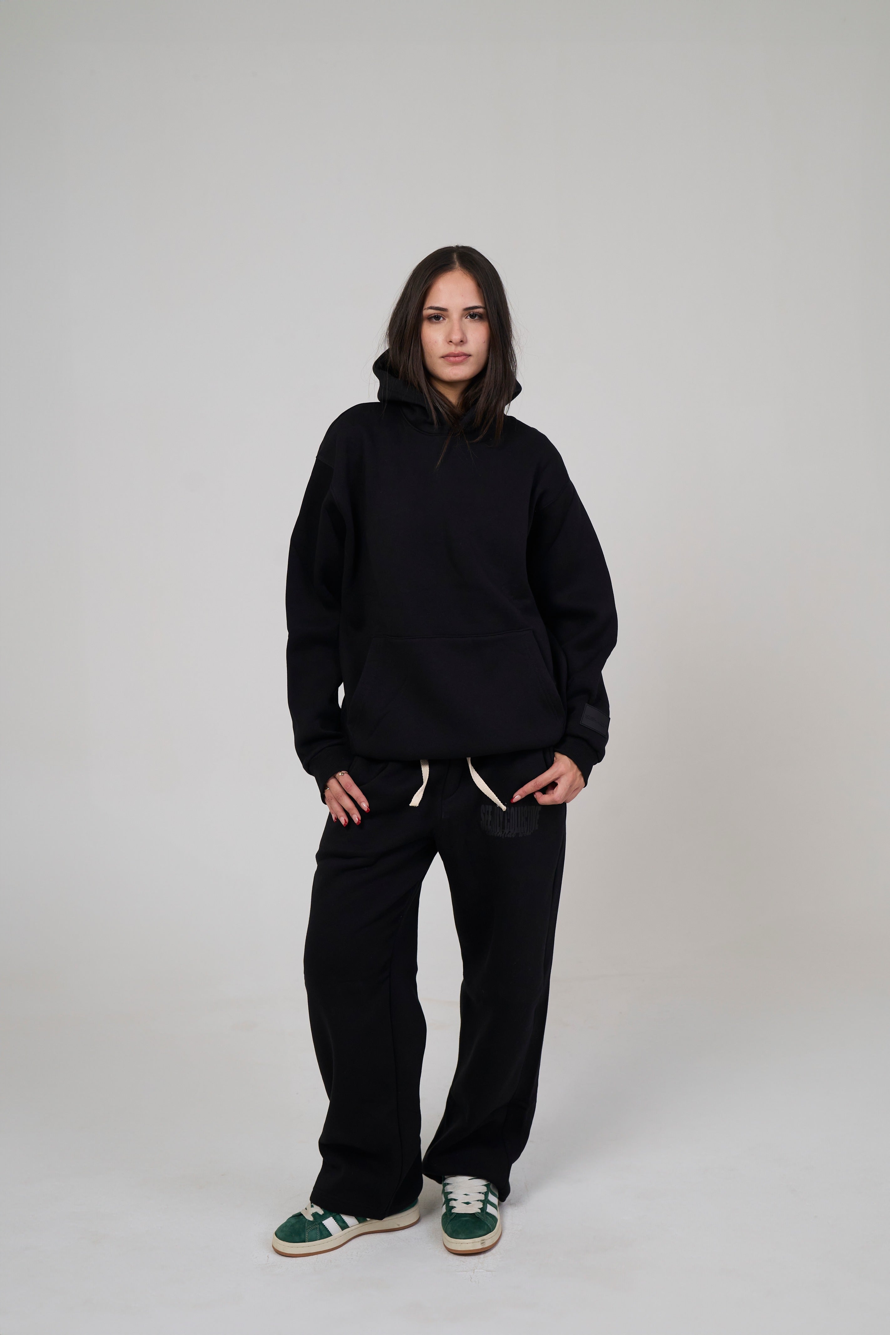Women – Black Basic Hoodie – Seemly Essentials