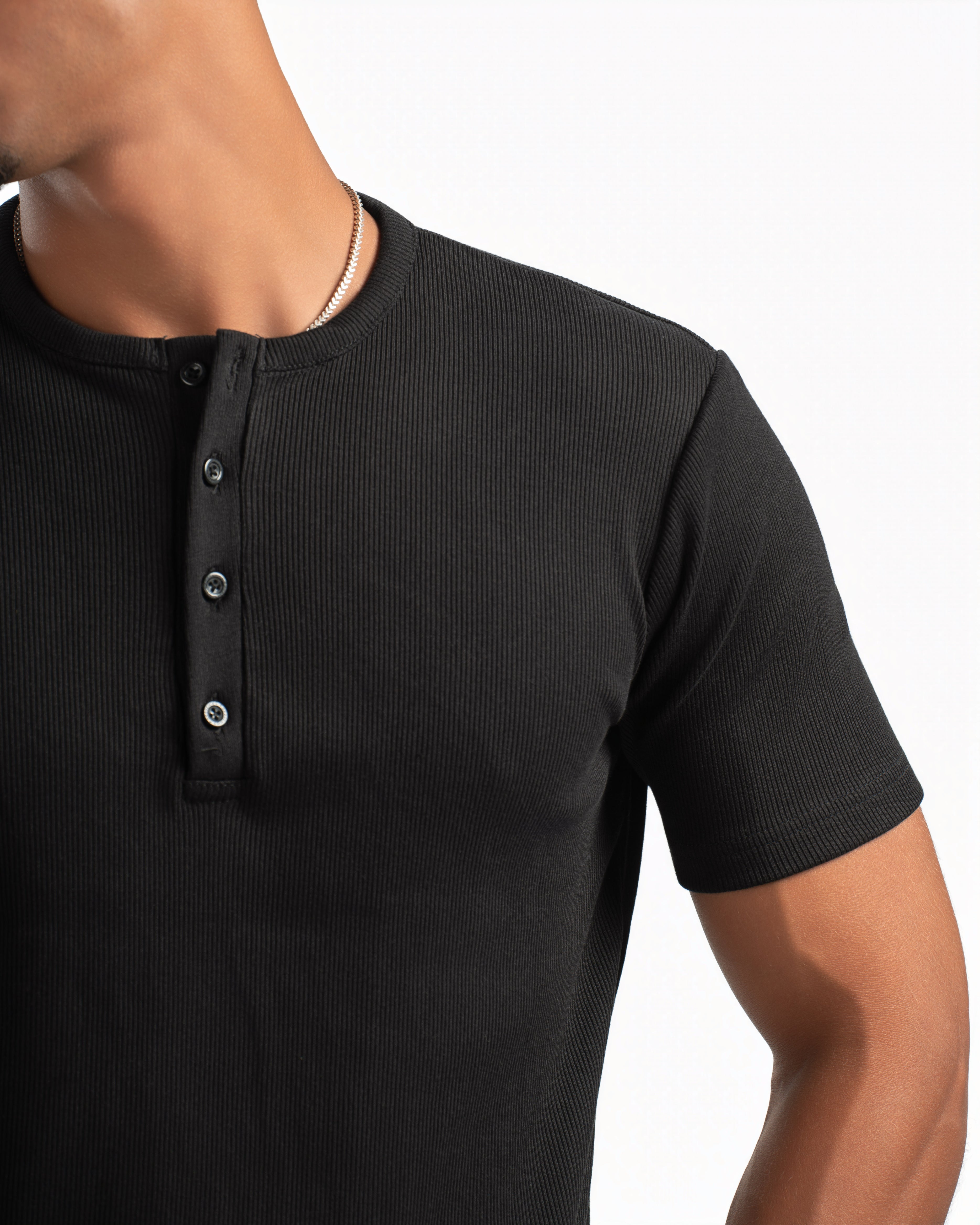 Men – Essential Henley in Black, detail close-up (cover)