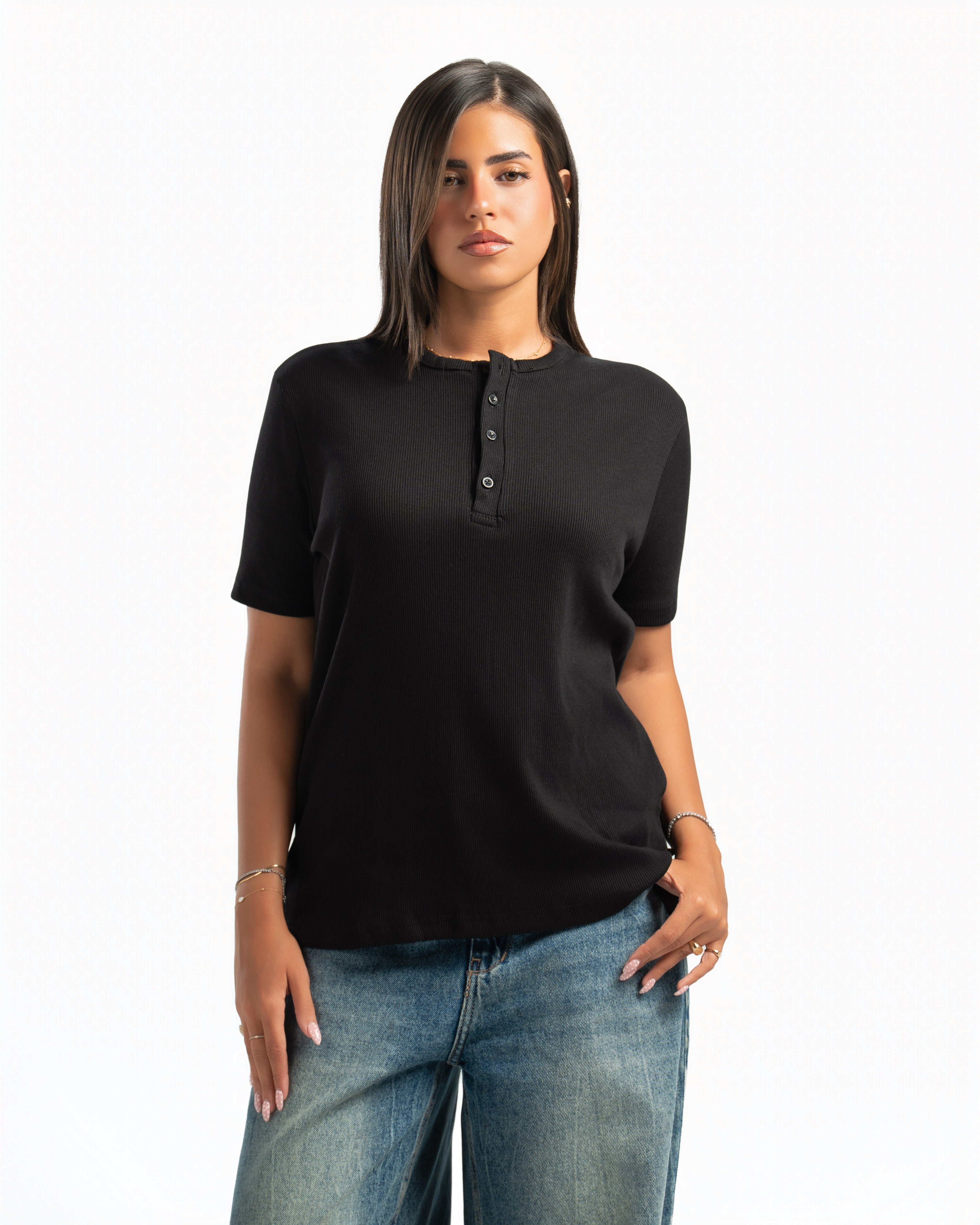 Women – Essential Henley in Black, front view (cover)
