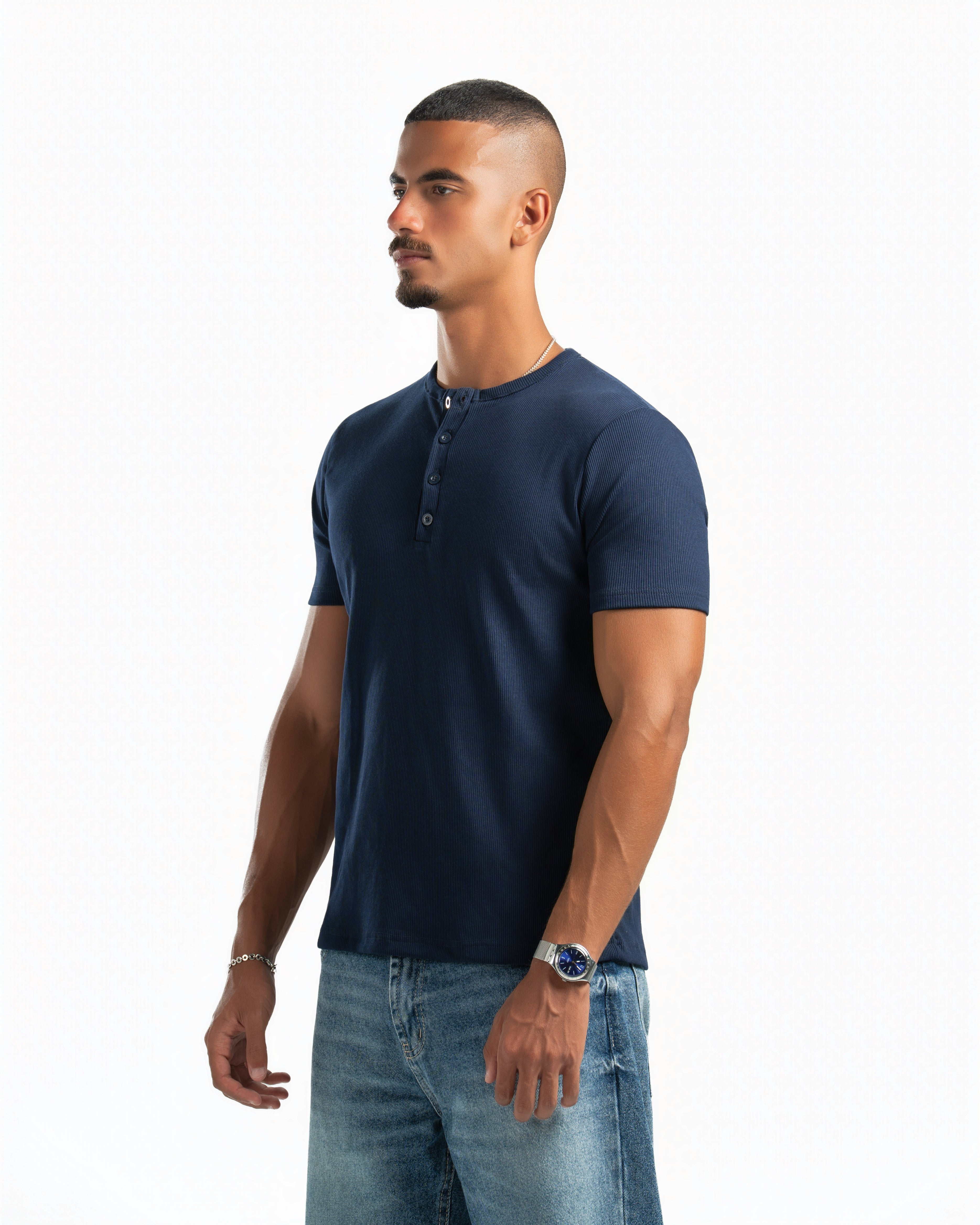 Men – Essential Henley in Navy, side view (cover)