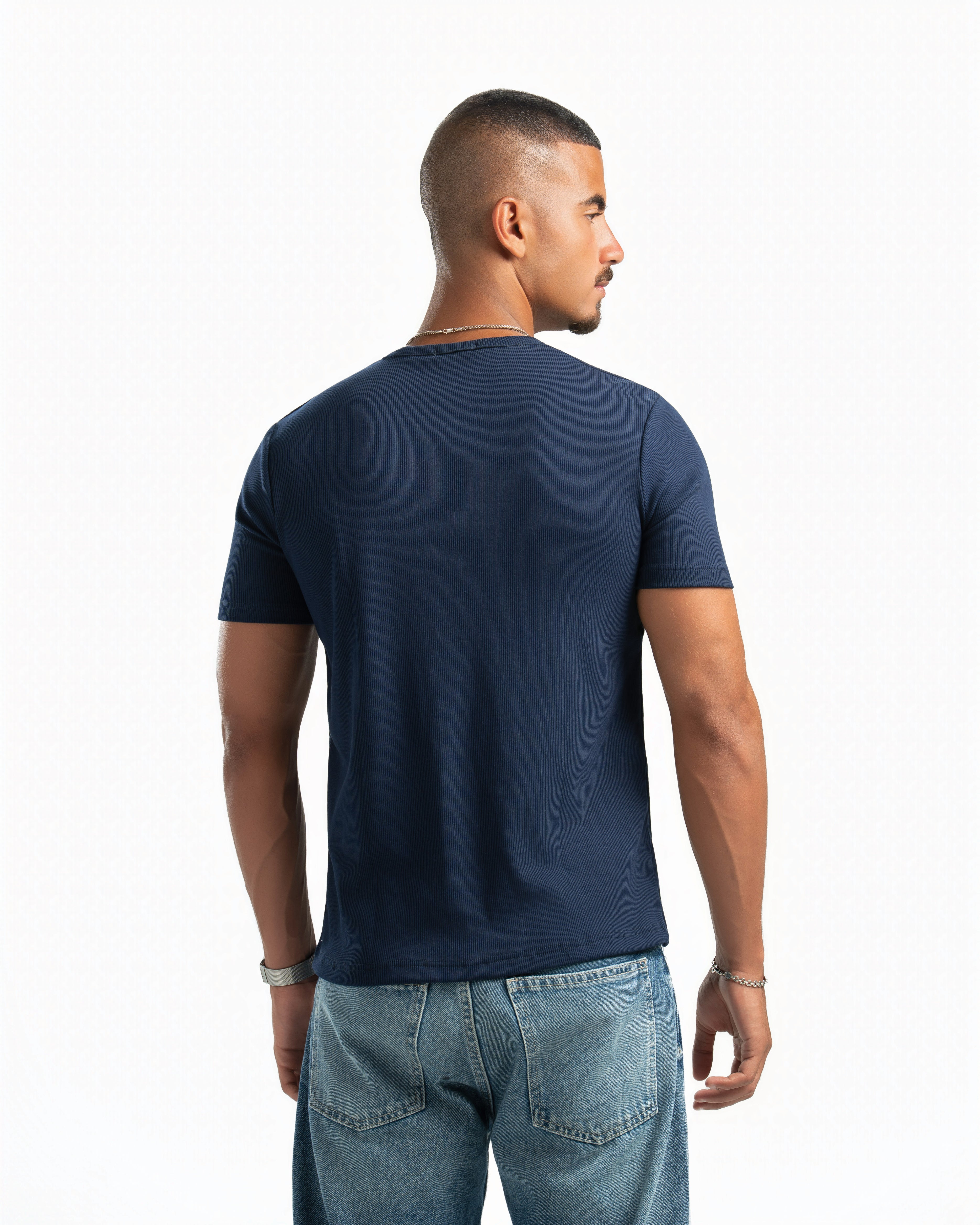 Men – Essential Henley in Navy, back view (cover)