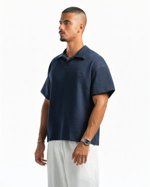 Men – Open-Collar Polo in Navy, side view (cover)