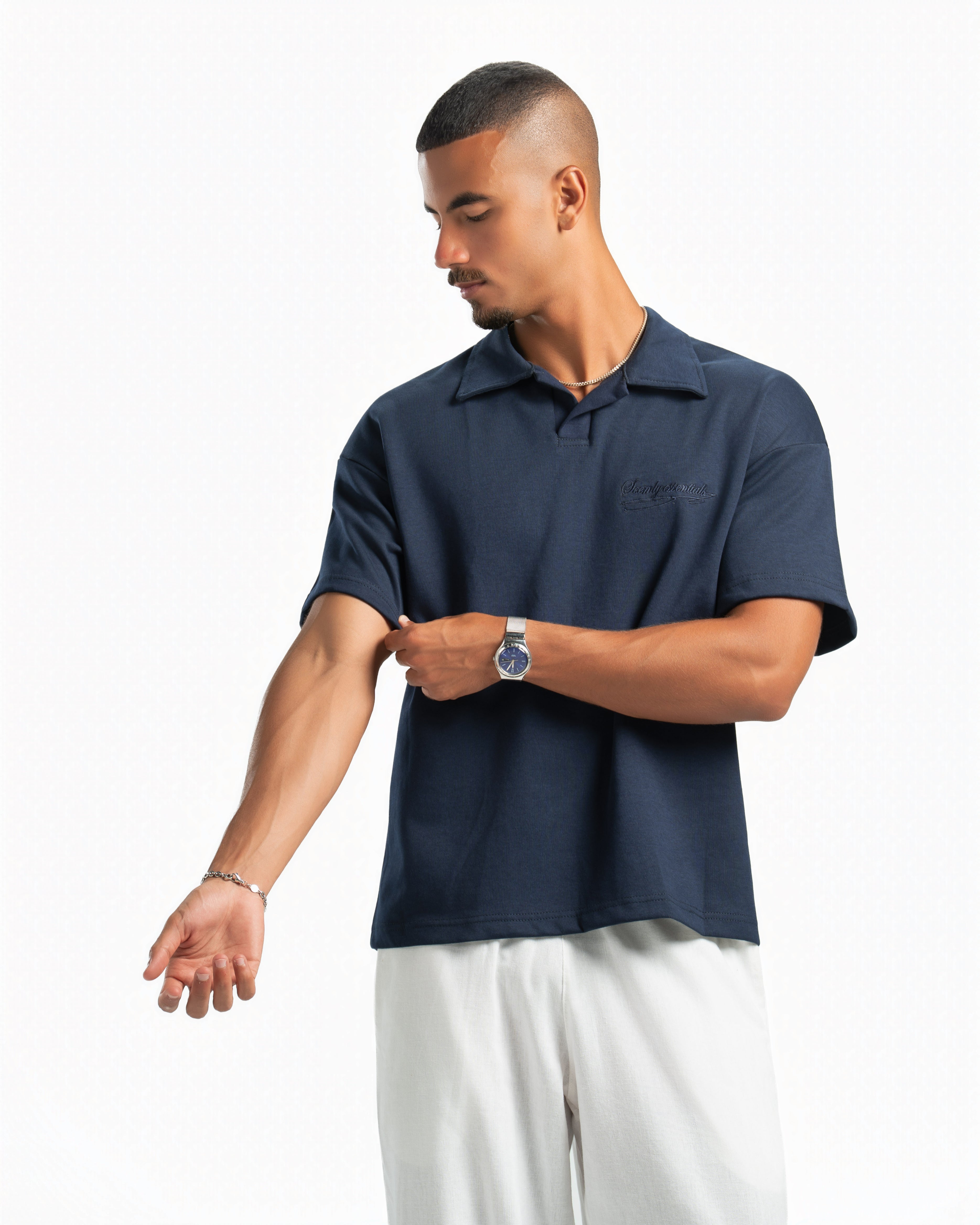 Men – Open-Collar Polo in Navy, styled (cover)