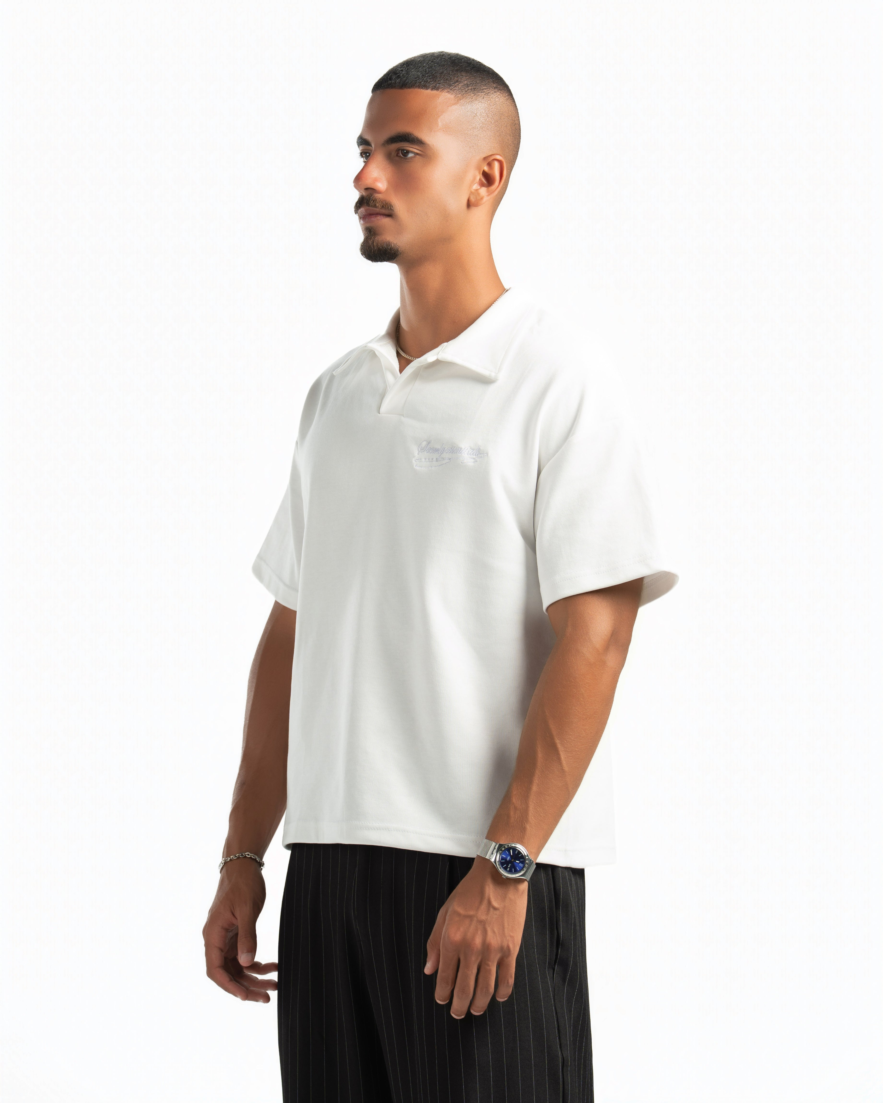 Men – Open-Collar Polo in White, side view (cover)