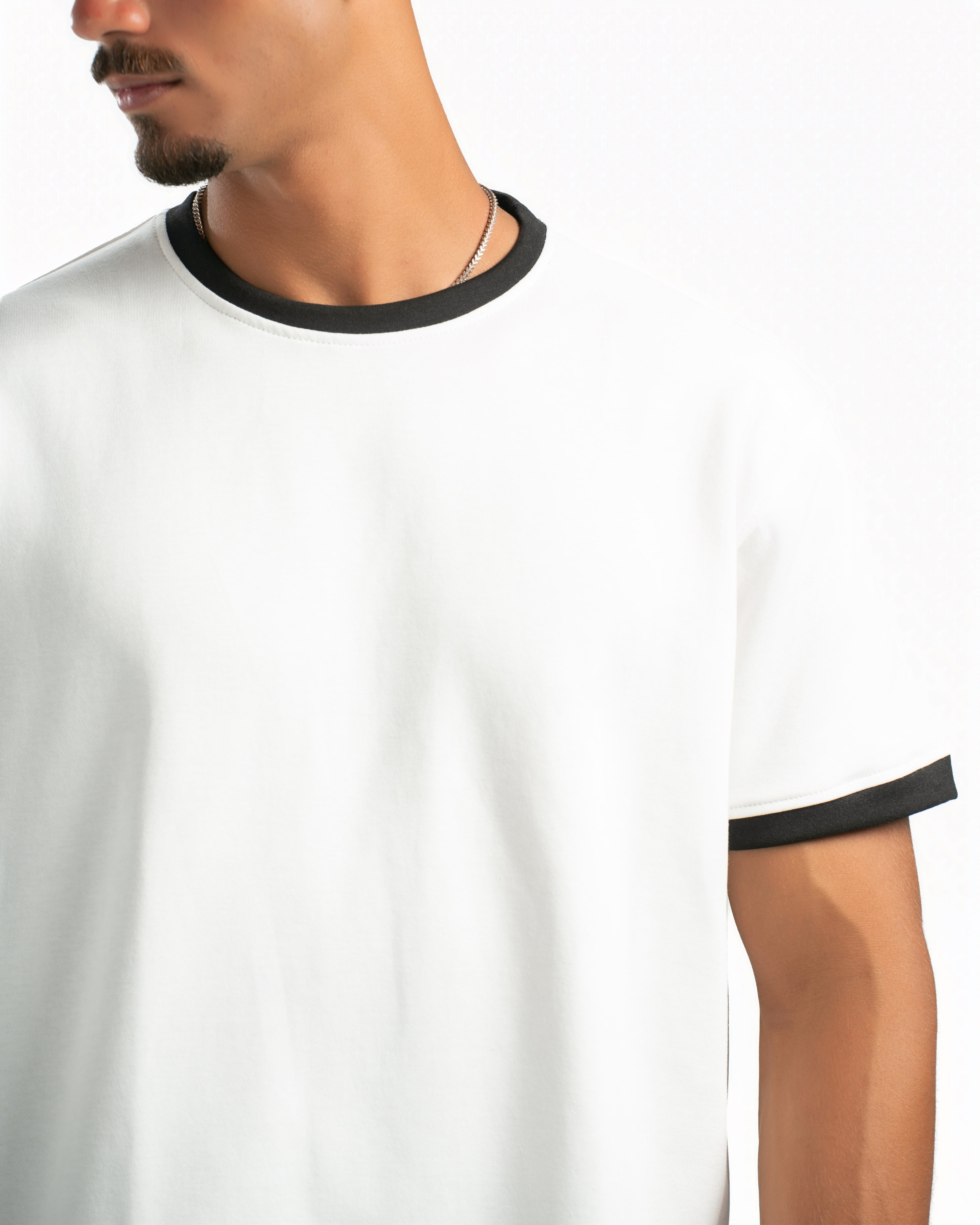Men – Ringer Tee in White, detail close-up (cover)