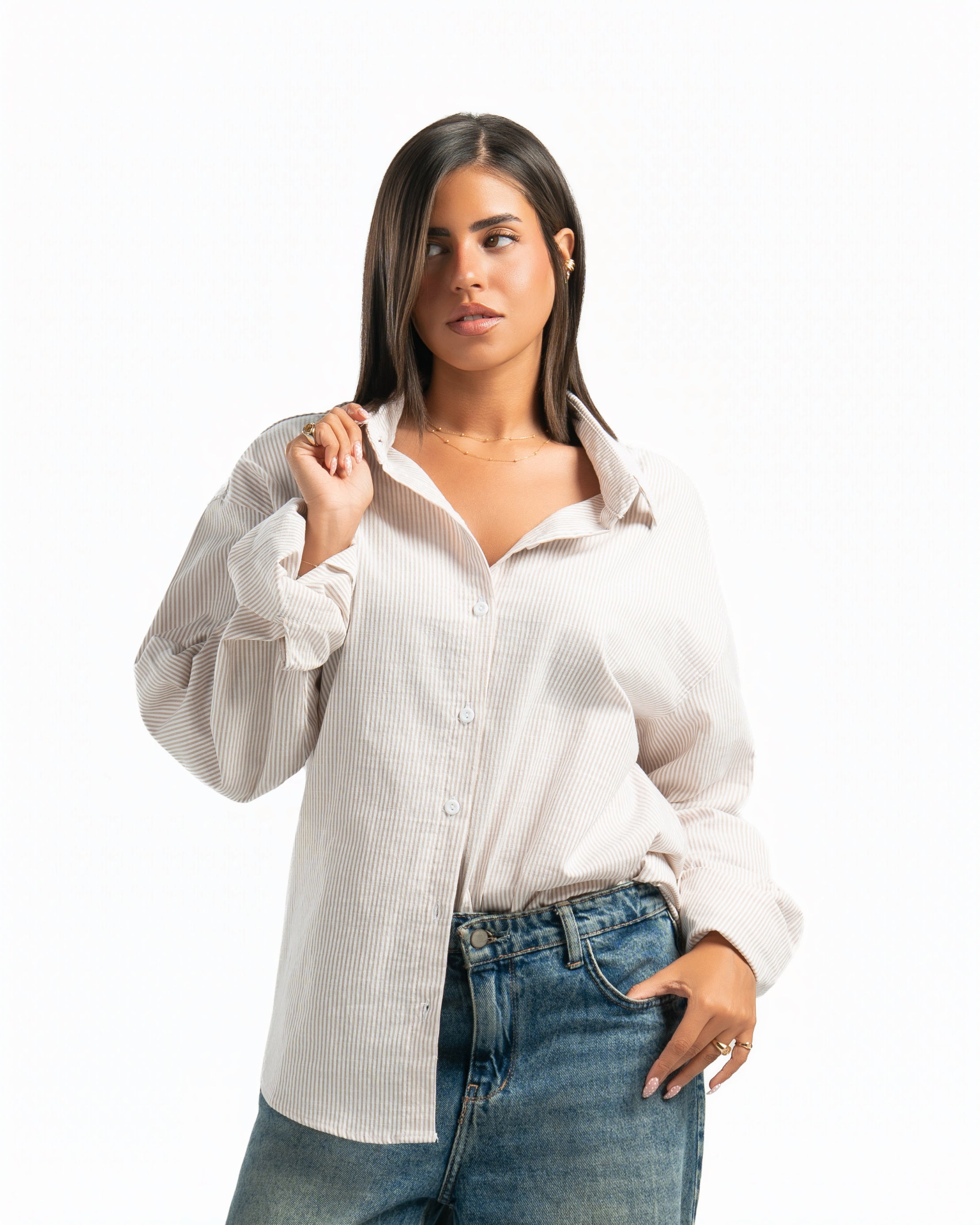 Women – Striped Shirt in Beige Stripe, styled (cover)